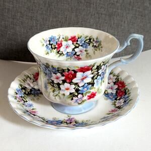 Vintage Royal Albert Bone China Collectible Fragrance Series Clematis Tea Saucer